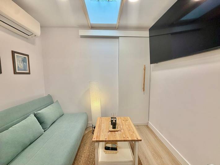 Apartamento entero, Terrasol Apartamento 1ª Línea de Playa Caleta de V in Urbanización Villa del Mar, Vélez-Málaga