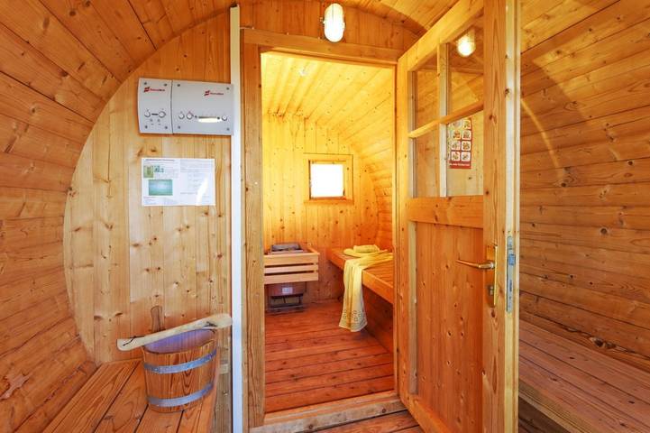 Ferienhaus für 4 Personen, mit Sauna und Garten sowie Terrasse in Karlshagen - 3