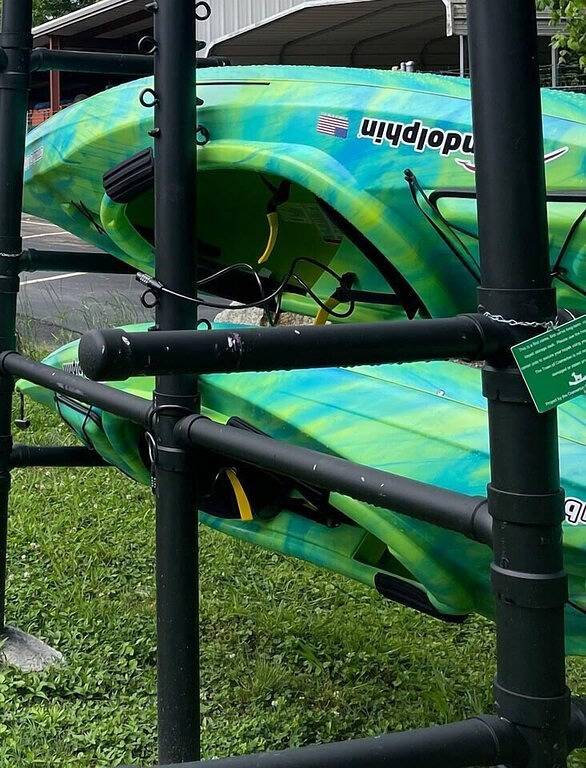 Mod chic 2Br Fire Pit, Corn Hole Court, Pets welcome, close to Clt attractions in Cramerton, Gaston County