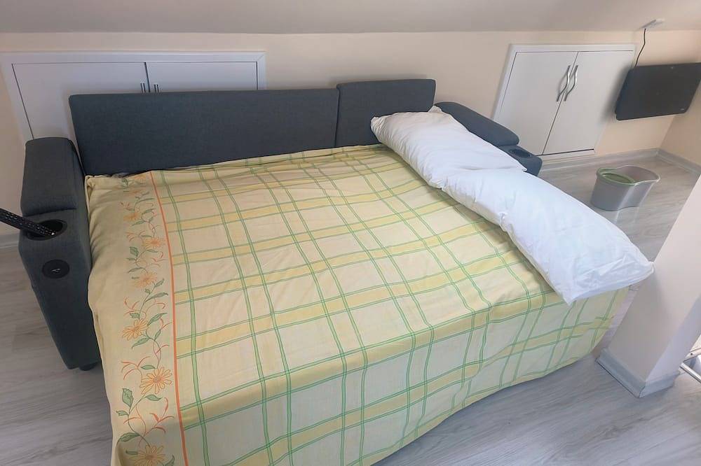 Ganze Wohnung, 10 min. to Wimbledon and 10 min. to East Croydon station Self contained flat in Croydon, London