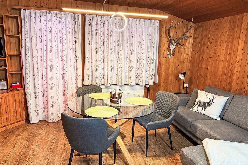 Ganze Wohnung, Chalet Rüti in Gams, Zürich Voralpen