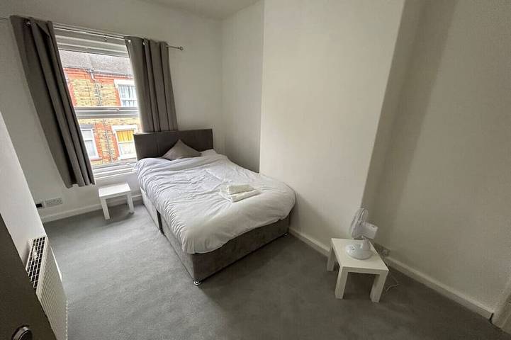 Clean Budget Accommodation in Stoke-on-Trent, Midlands