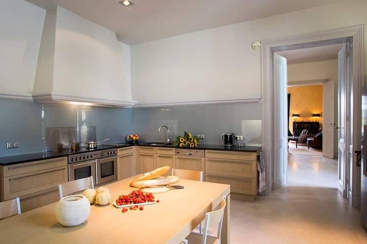 Gîte pour 26 personnes, avec jardin à Puymirol - 2