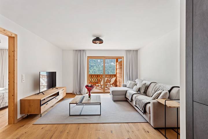 Gîte pour 4 personnes, avec sauna et piscine à Champéry - 2