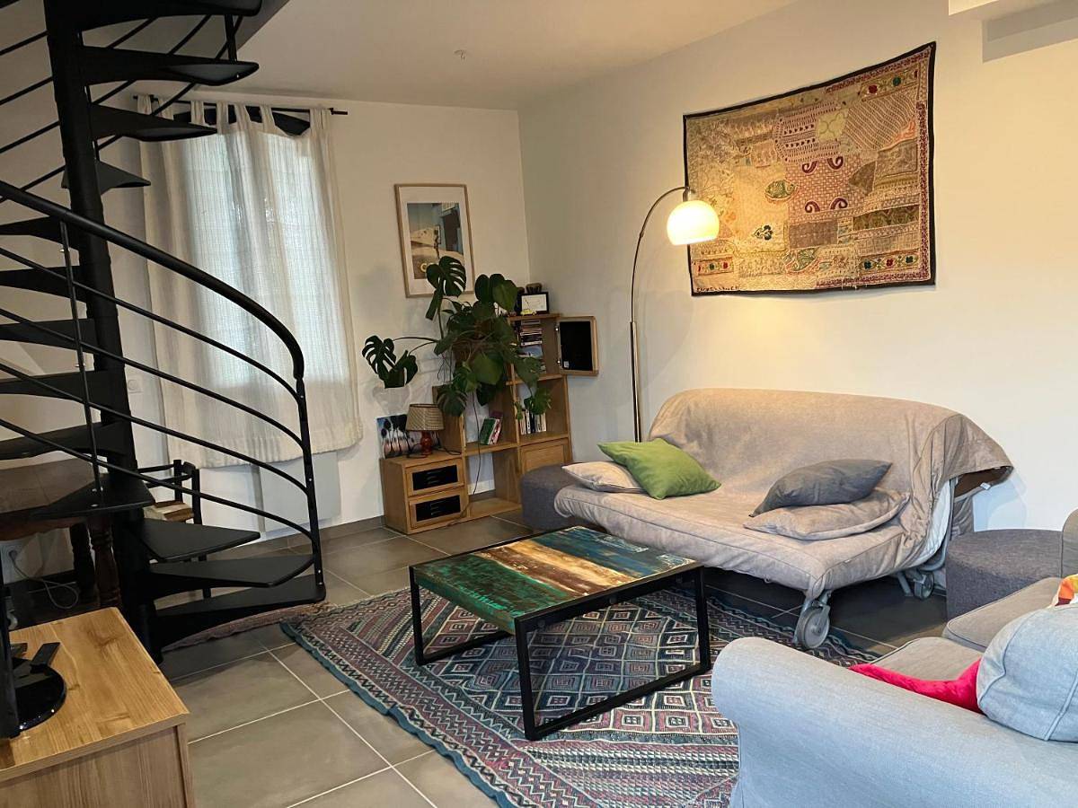 Appartement entier, Appartement 4/6 pers, jardin, 6 km de la plage in Saint-Julien-en-Born, Côte d’Argent
