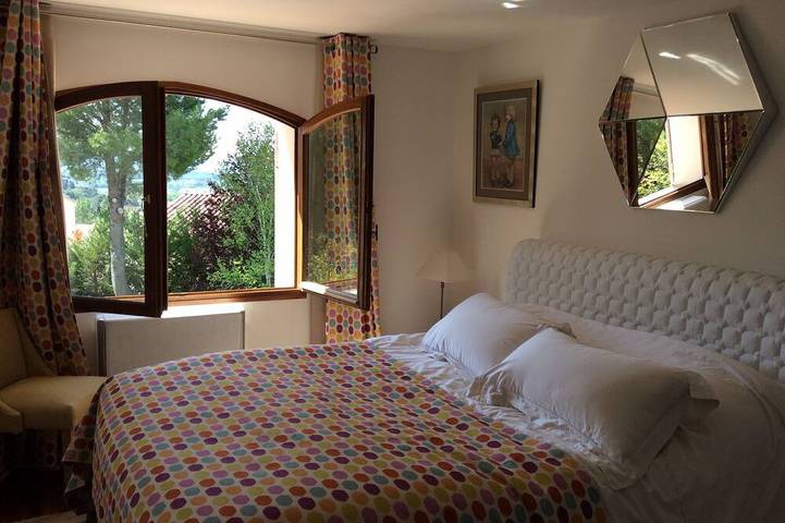 Location de vacances pour 6 personnes, avec terrasse et jardin à Éguilles - 3