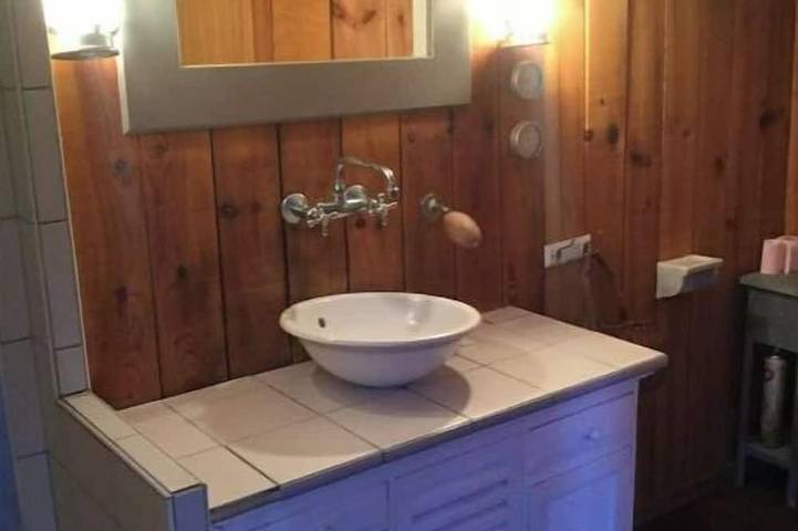 Location de vacances pour 4 personnes, avec jacuzzi et terrasse ainsi que jardin et sauna dans Claouey - 4