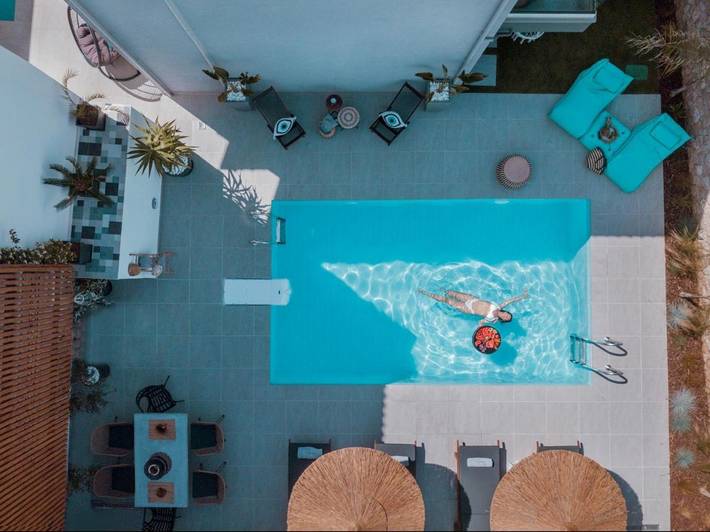 Villa für 7 Personen, mit Ausblick und Pool sowie Garten - 1