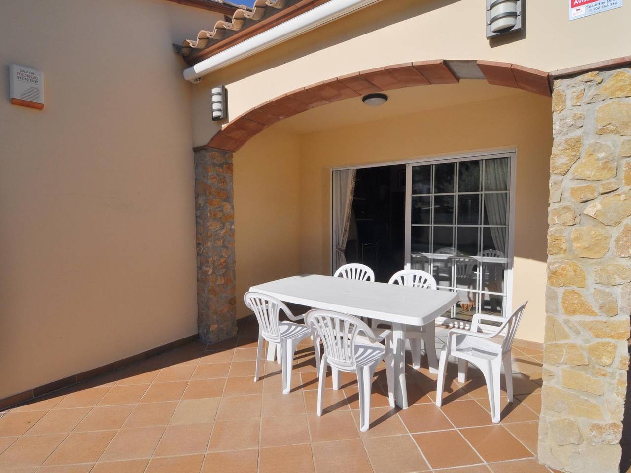 Spacious house with garden and private pool in L'Escala in L'Escala, Upper Empordà