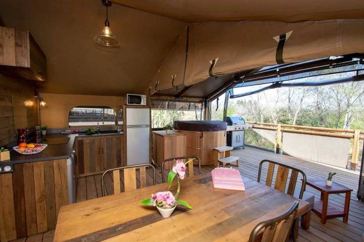 Tente pour 7 personnes, avec bassin pour enfant dans le Var - 3