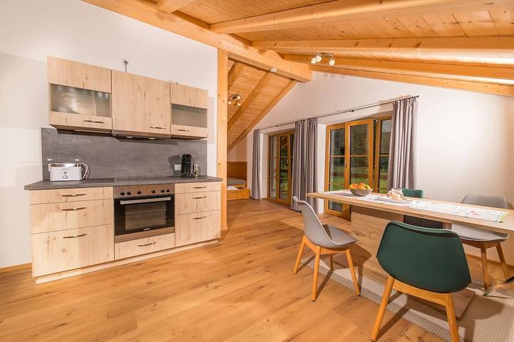 Ferienwohnung für 4 Personen, mit Balkon und Garten