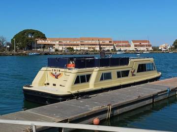 Bateau pour 2 personnes, avec vue ainsi que terrasse et jardin, animaux acceptés dans l' Hérault