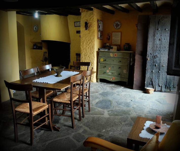 Casa rural para 6 personas, con piscina para niños y jardín, Se admiten mascotas - 1