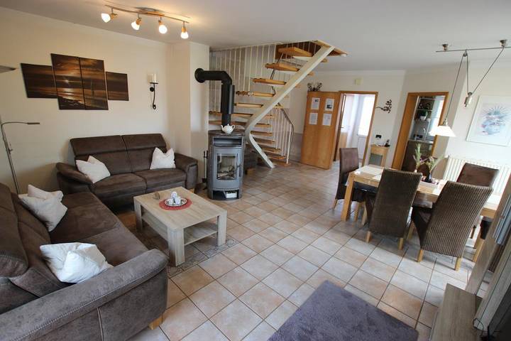 Ferienhaus für 6 Personen, mit Terrasse, kinderfreundlich in Ostfriesland - 3