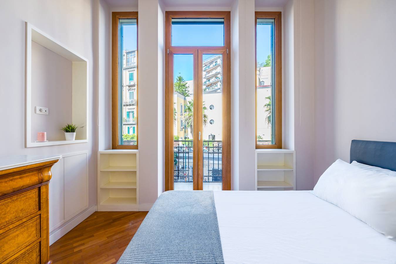 Ganze Wohnung, Harmony Elegant Apartment with Parking in Neapel, Neapel Provinz
