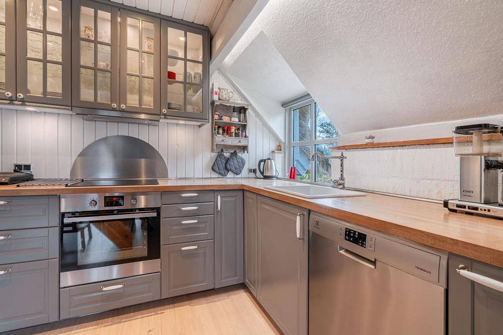 Urlaub mit Kind & Hund in Houstrup - Familienfreundliches Ferienhaus mit Reetdach nahe dem Meer  in Nørre Nebel, Varde