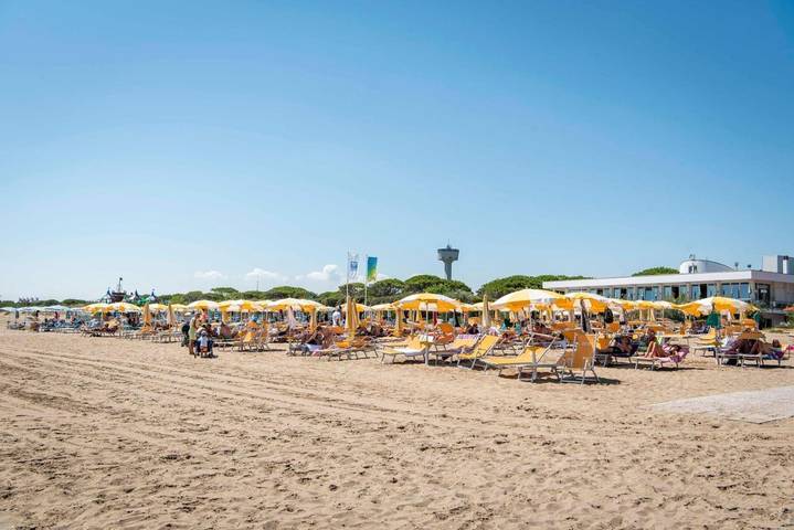 Camping für 6 Personen, mit Garten und Pool sowie Whirlpool und Sauna in Cavallino - 2