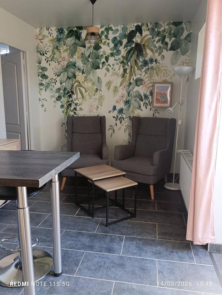 Gîte pour 2 personnes, avec jardin à Ploubalay