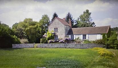 Gîte pour 8 personnes, avec jardin et vue dans Courmont