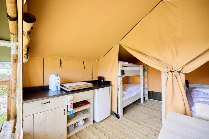 Camping de Betuwse Hofjes — Camping de Betuwse Hofjes | Villatent Compact | 4 pers. in Betuwe