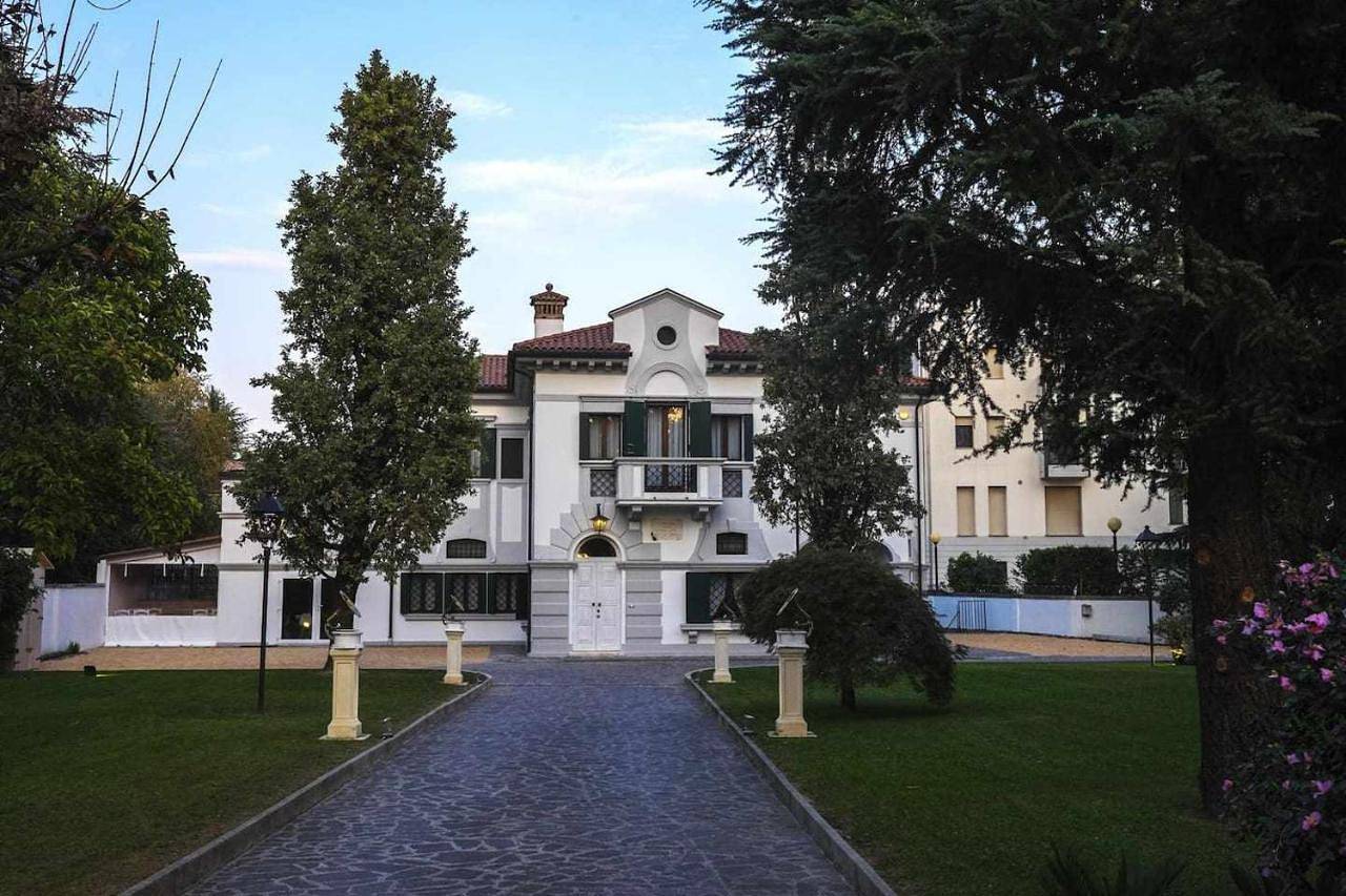 Deluxe Suite with Spa Bath in Mogliano Veneto, Province de Trévise