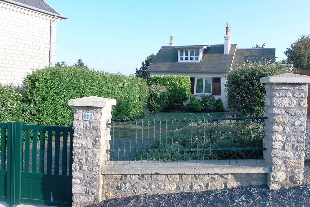 Gîte Vue Mer tout confort avec jardin, 2 ch, 4 pers. proche de Omaha Beach in Port-en-Bessin-Huppain, Région de Bayeux