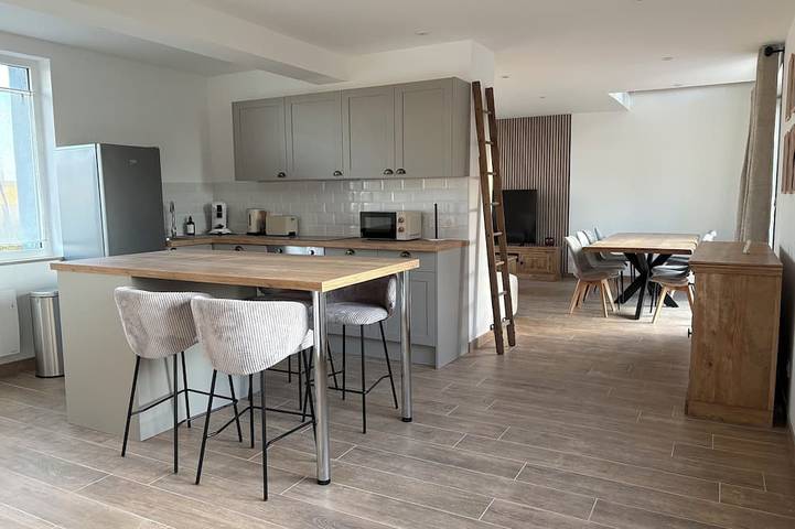 Location de vacances pour 6 personnes, avec Terrasse dans Ecoust Saint Mein