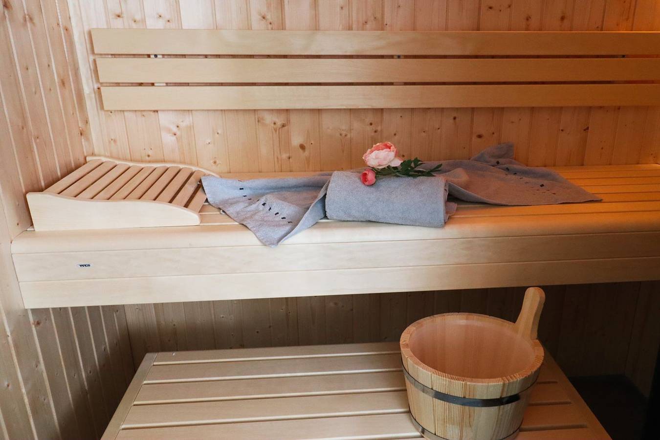 Entire apartment, Ankerplatz Tossens 33/32 – Ruhe am Meer. Sauna. Terrasse. Komfort. in Tossens, Butjadingen