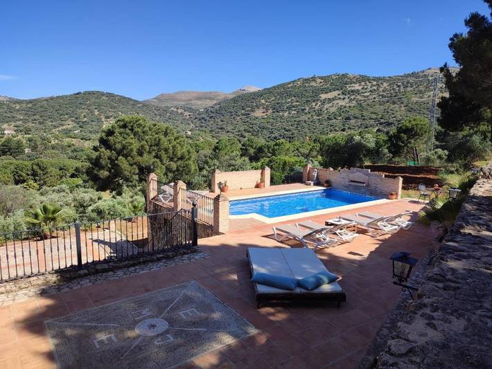 Chalet para 10 personas, con jacuzzi además de jardín y piscina en Serranía de Ronda - 3