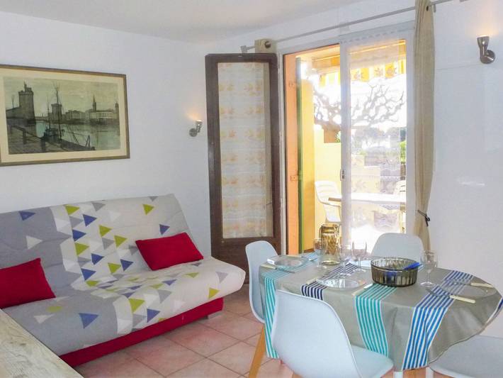 Gîte pour 4 personnes, avec terrasse à Fleury - 3