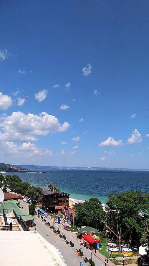Appartement de vacances pour 2 personnes, avec Balcon ainsi que Terrasse et Piscine à Varna (Bulgarie)