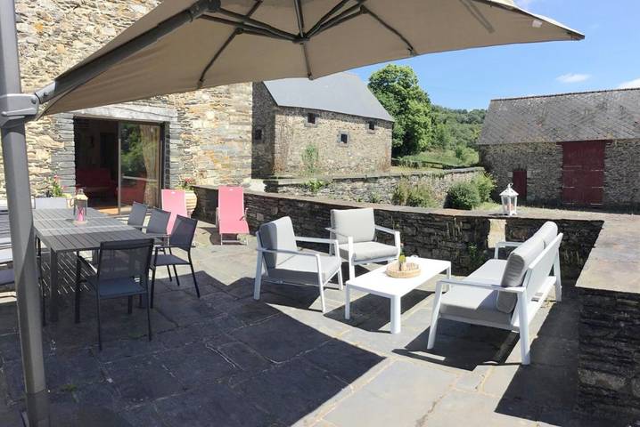 Location de vacances pour 8 personnes, avec vue et jardin, adapté aux familles dans Guerlédan - 3