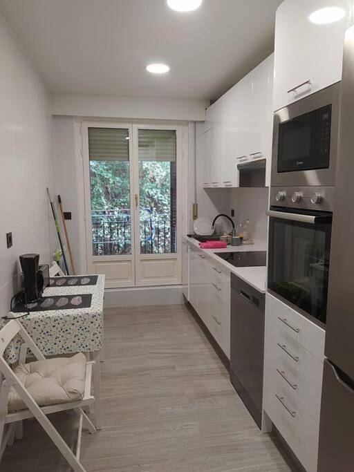 Gîte pour 6 personnes, avec balcon à Galdakao - 4