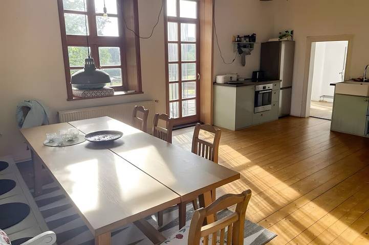 Ferienwohnung für 8 Personen, mit Garten und Sauna sowie Balkon