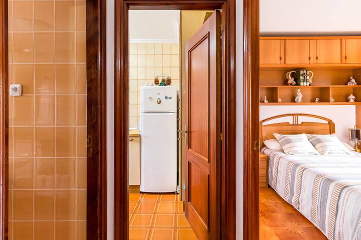 Apartamento entero, Apartamento 'Mila Somo' con balcón y Wi-Fi in Playa de El Puntal (Ribamontán al Mar), Ribamontán al Mar