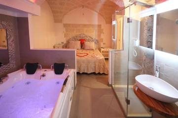 Chambre d’hôte pour 6 personnes, avec jacuzzi et terrasse à Fasano