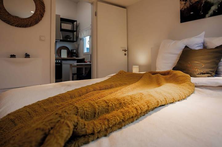 Wohnwagen für 4 Personen in Groß Kordshagen - 3