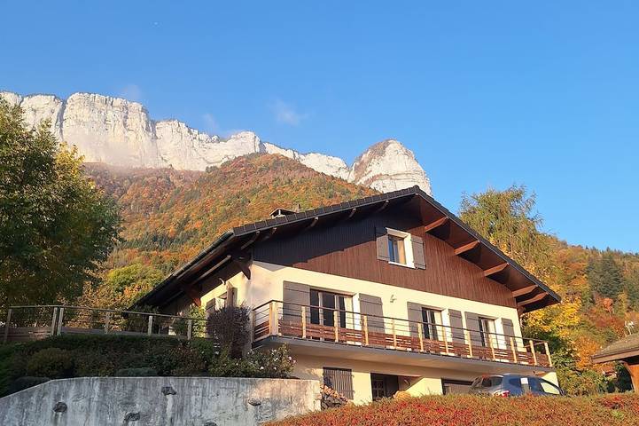 Location de vacances pour 9 personnes à La Balme-de-Thuy