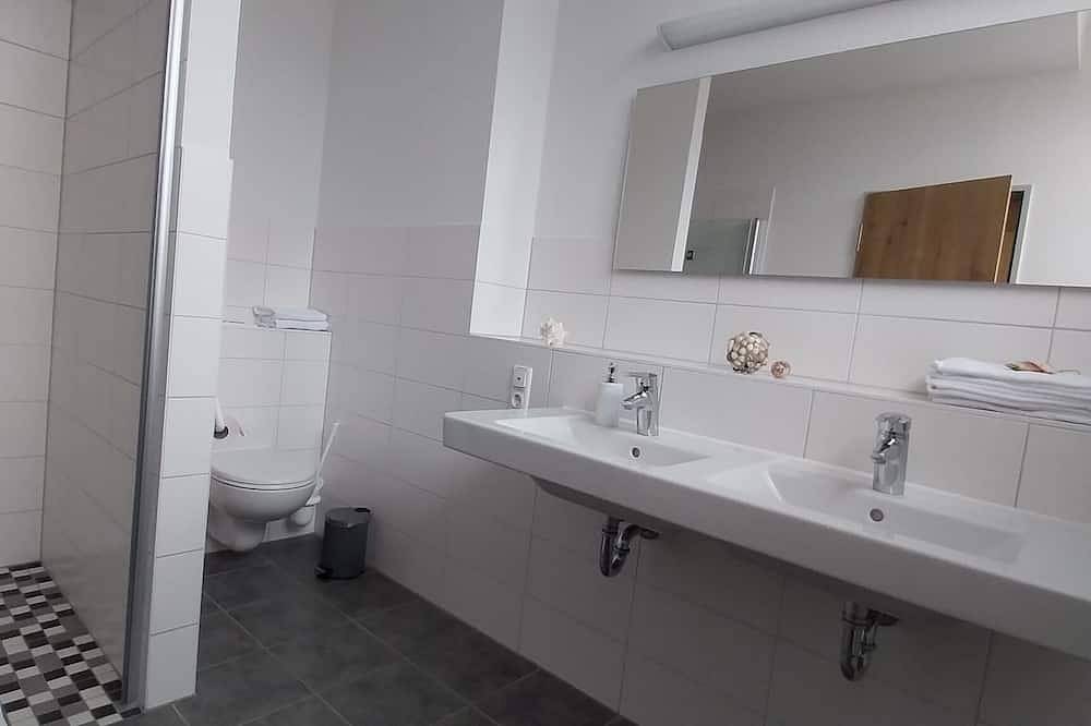 Ganze Wohnung, Gemütliches Studio in historischem Ambiente in Thüringer Kernland
