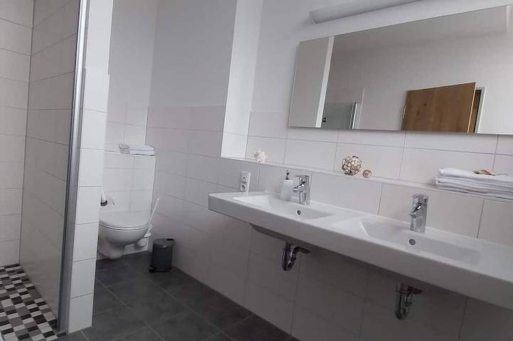 Ganze Wohnung, Gemütliches Studio in historischem Ambiente in Thüringer Kernland