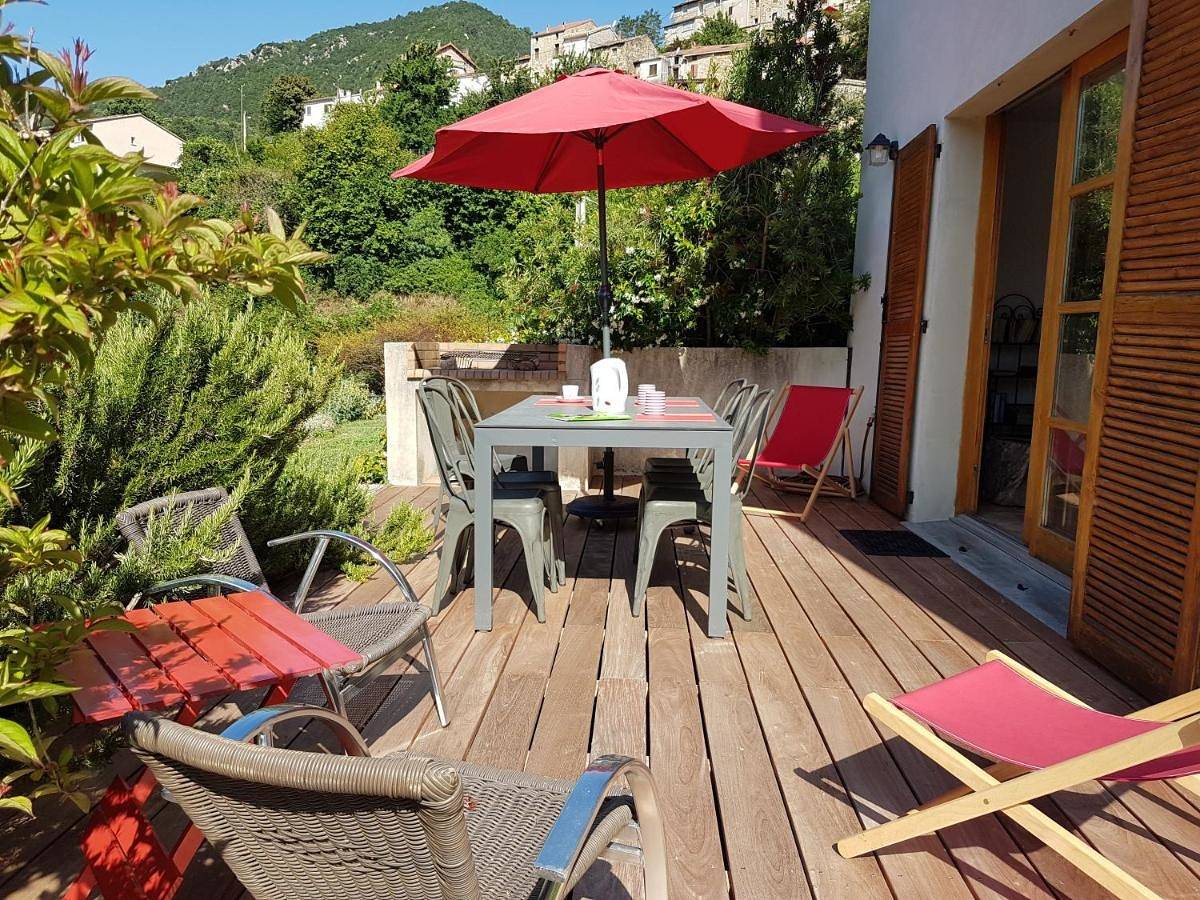 Two-Bedroom House in Tolla, Région d'Ajaccio