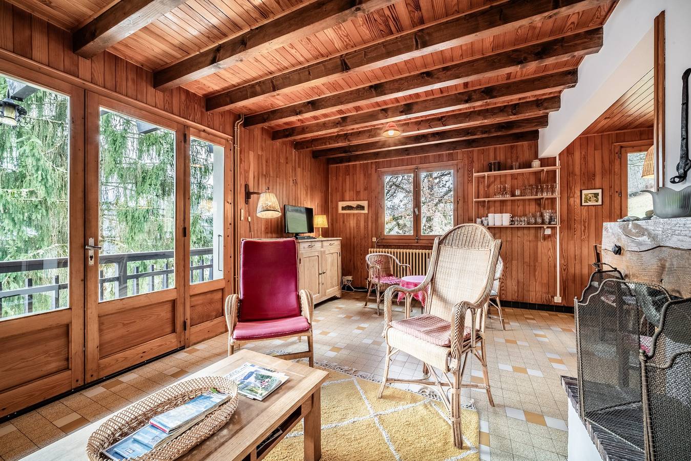 Chalet 'Franclair' con vistas a la montaña, jardín compartido y Wi-Fi in Samoëns, Region Bonneville
