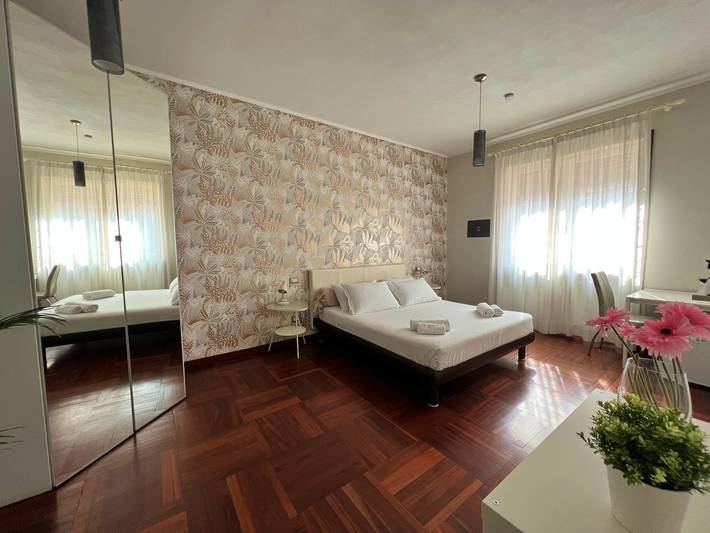 Guest House Seveso 40 - Stanza 6 in Milan, Milan Province