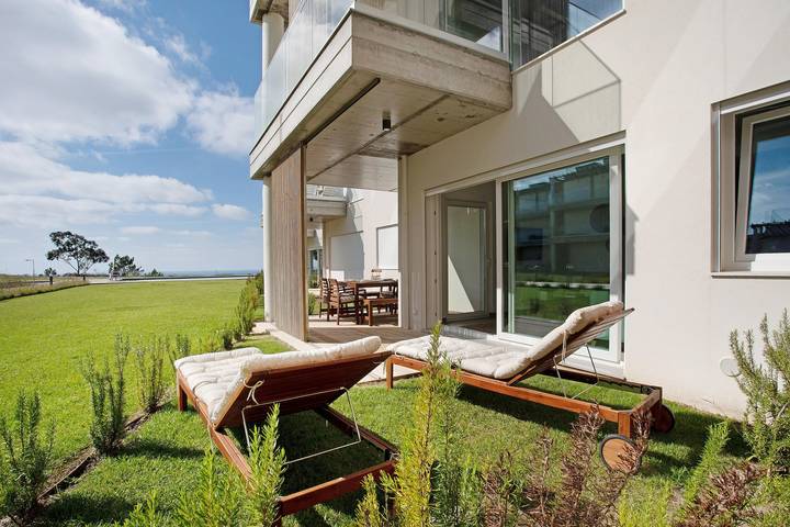 Appartement de vacances pour 4 personnes, avec Jardin et Bassin pour enfant à Nazaré
