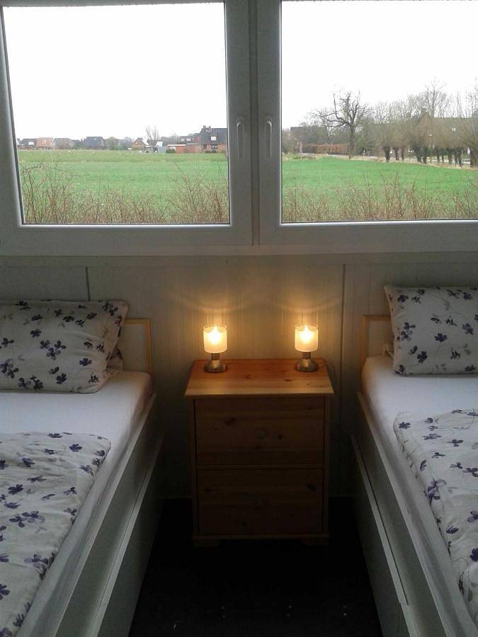 Privatzimmer für 2 Personen, mit Terrasse und Garten sowie Sauna und Ausblick in Kollmar