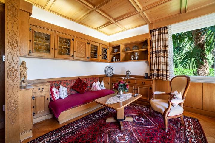 Ganze Wohnung, Villa Coris Ferienwohnung 130qm mit Gemeinschaftsgarten in Untermais, Meran