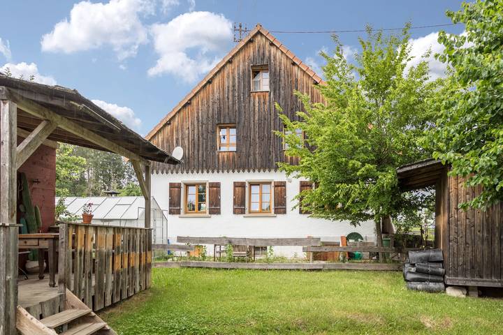 Ferienanlage für 8 Personen, mit Garten in Naturpark Obere Donau