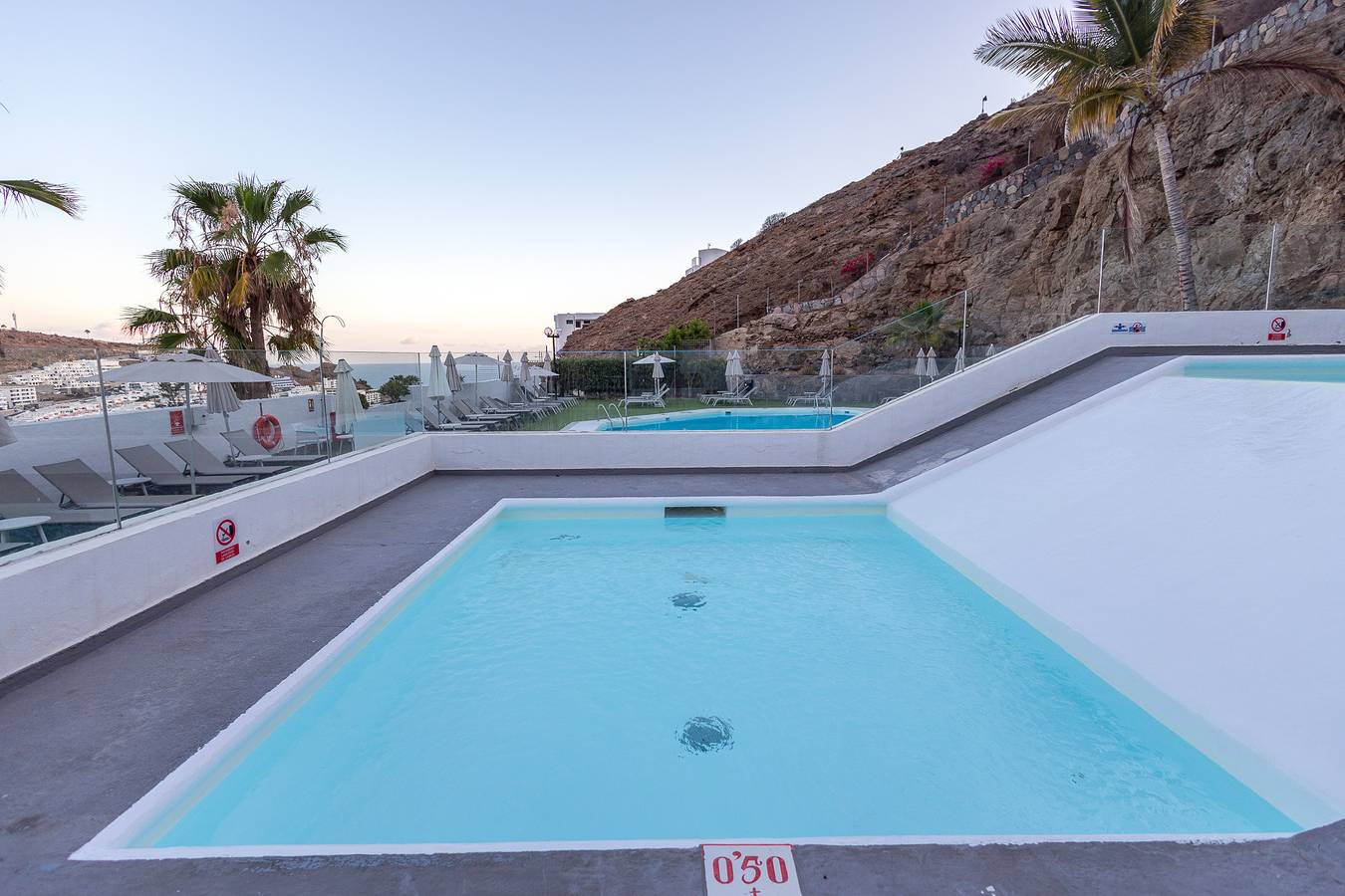 Apartamento entero, 2Br Private Terrace House - Solarium & Pool in Puerto Rico (Gran Canaria), Gran Canaria Sur