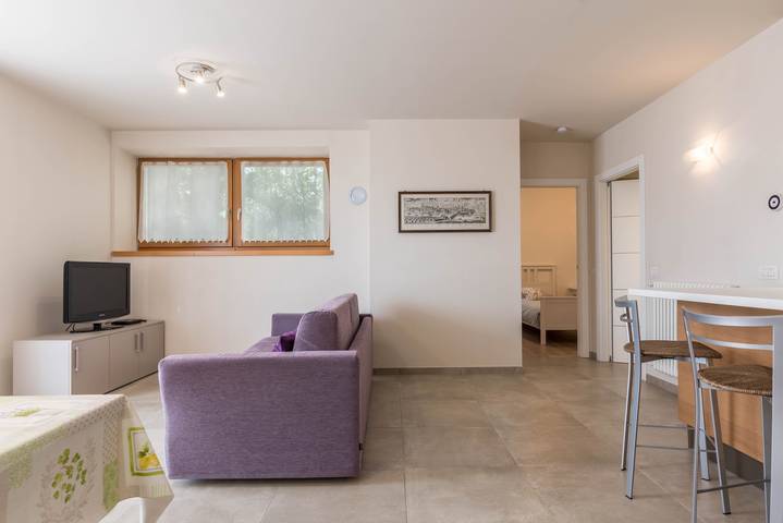 Ferienwohnung für 2 Personen, mit Balkon und Seeblick, kinderfreundlich in Italien - 4