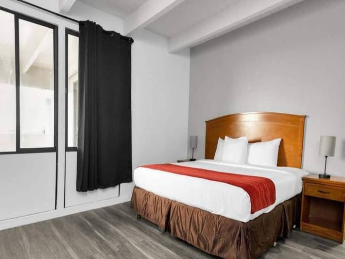 Apartamento entero, 1 cama king size | Movilidad | Ducha Ri | Suite | Nsmk in San Francisco, Norte de California